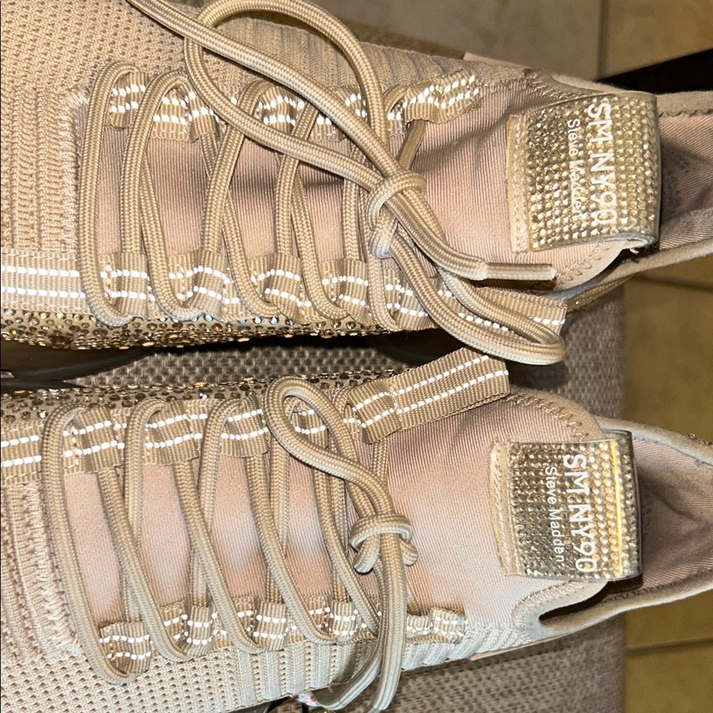 Steve Madden Women's Tan Knit Sneakers